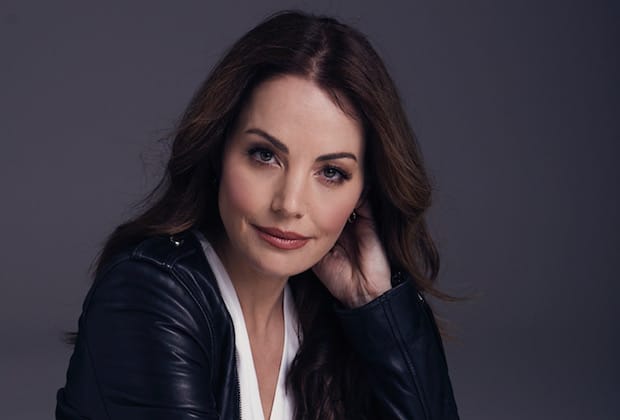 Erica Durance To Reprise “Lois Lane” Role in Crisis Event Crossover