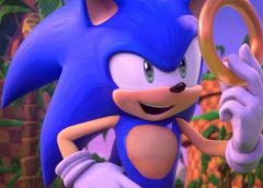 Sonic the Hedgehog holding up golden ring